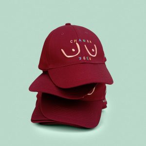 kačket ''snašla sise''